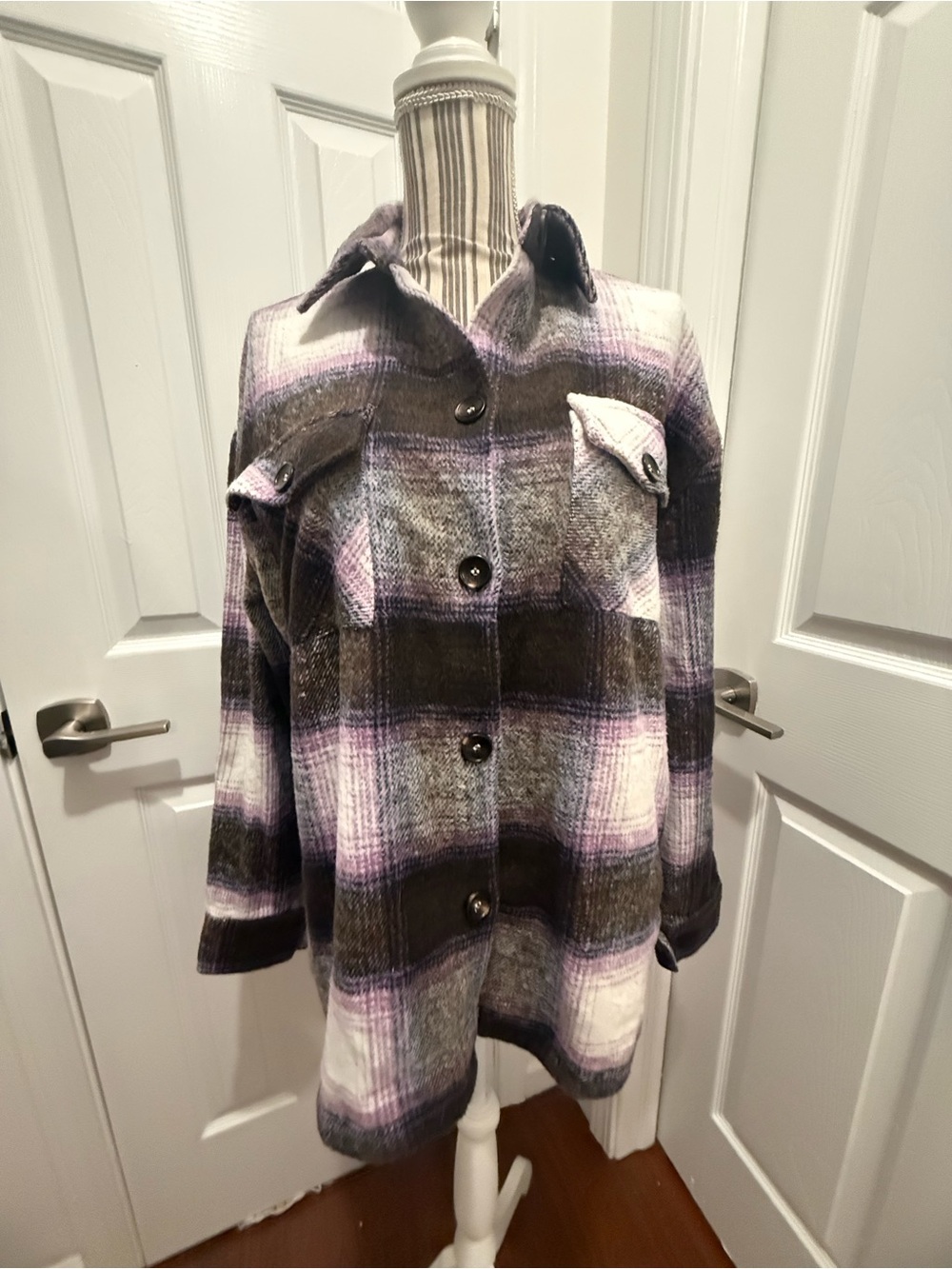 Staccato Plaid Shacket Jacket in Gray, Purple & White medium